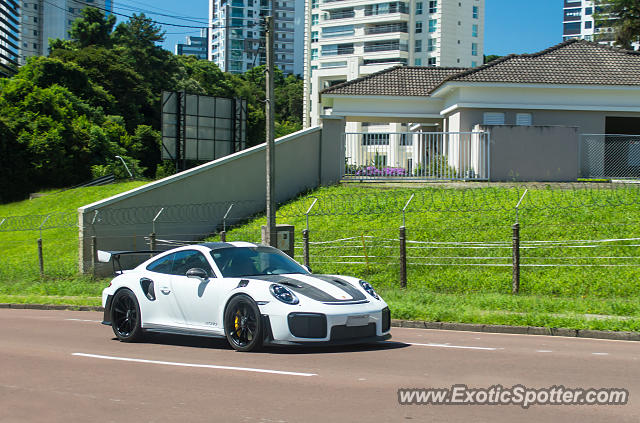 Porsche 911 GT2 spotted in Curitiba, PR, Brazil