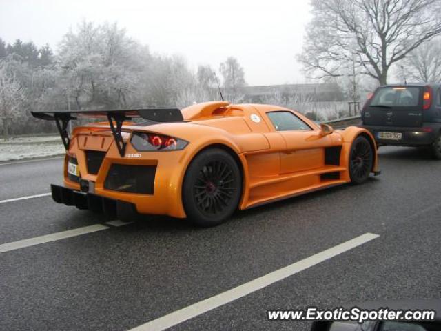 Gumpert Apollo
