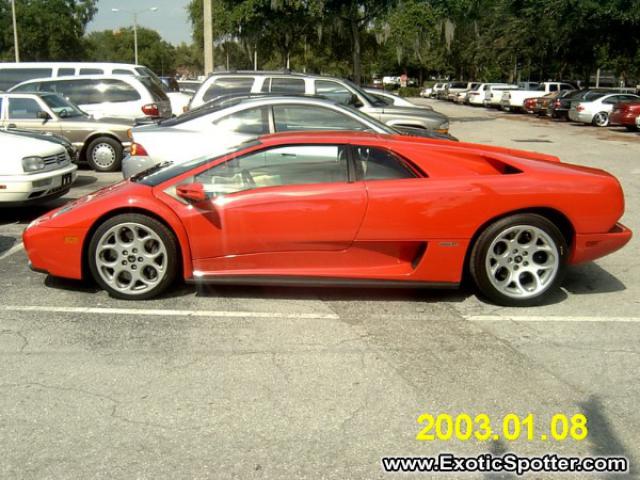 Lamborghini Diablo spotted in Orlando, Florida