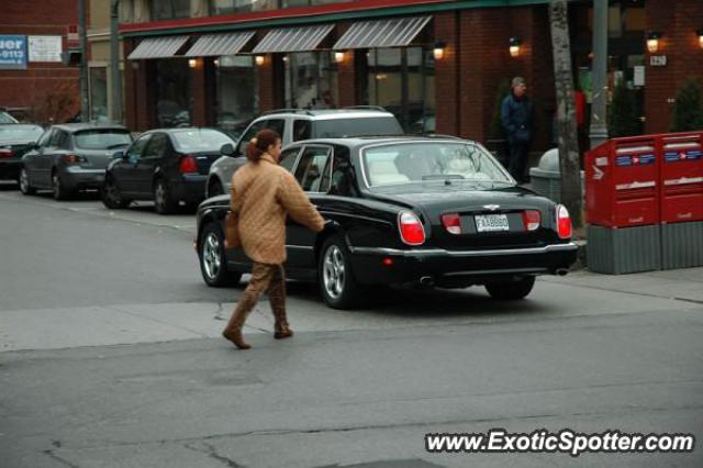 Bentley Arnage spotted in Montreal, Canada