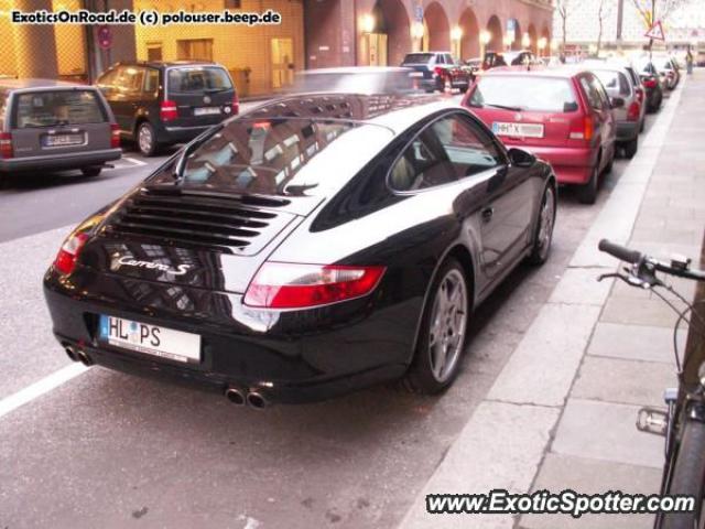 Porsche 911 spotted in Hamburg, Germany
