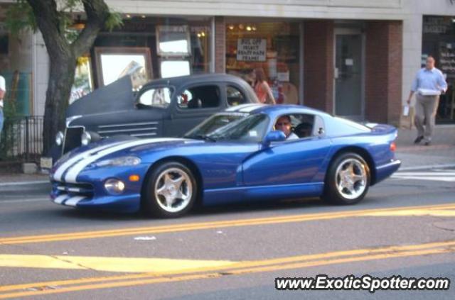 Dodge Viper spotted in Somerville, New Jersey