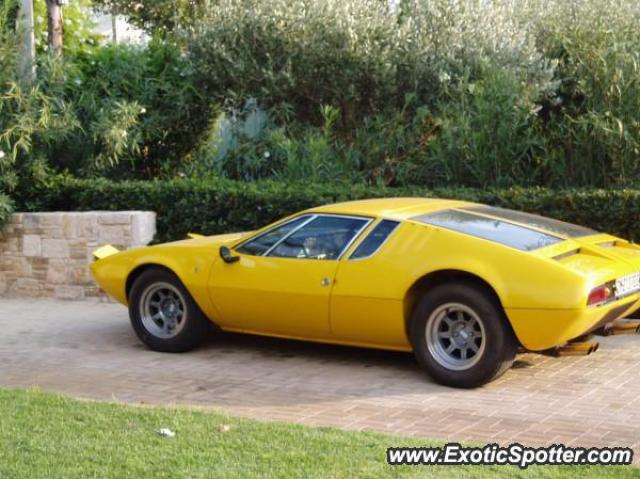 DeTomaso Mangusta spotted in Athens, Greece