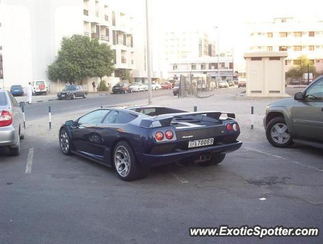 Lamborghini Diablo spotted in Dubai, Lebanon