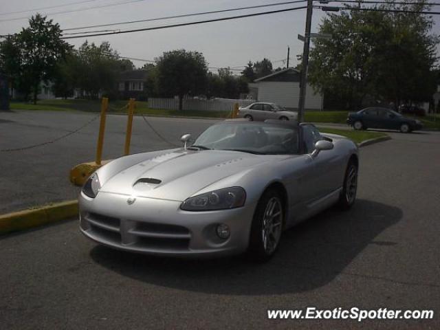 Dodge Viper spotted in Quebec City, Canada