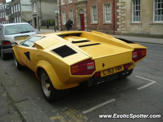 Lamborghini Countach spotted in Kings Lynn, United Kingdom