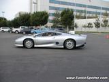 Jaguar XJ220
