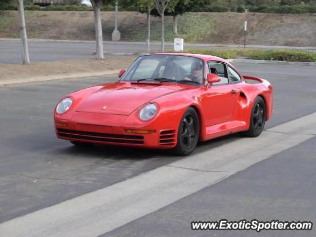 Porsche 959 spotted in Irvine, California
