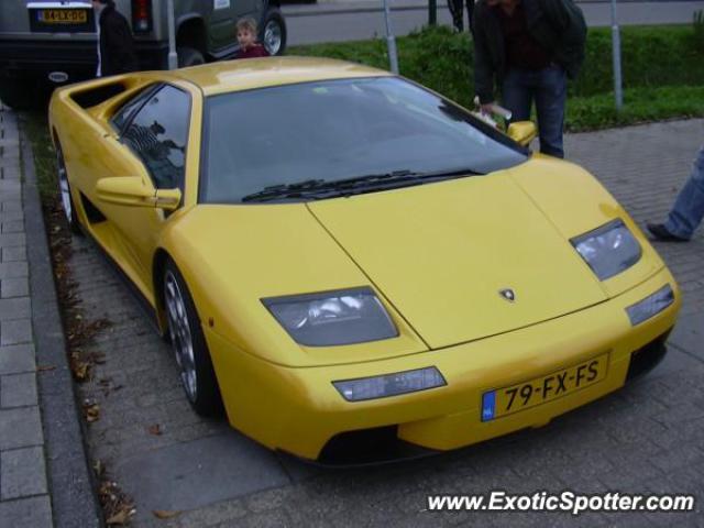 Lamborghini Diablo spotted in Houten, Netherlands