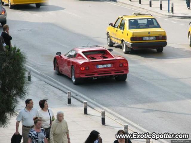 Spectre R42 spotted in Istanbul, Turkey