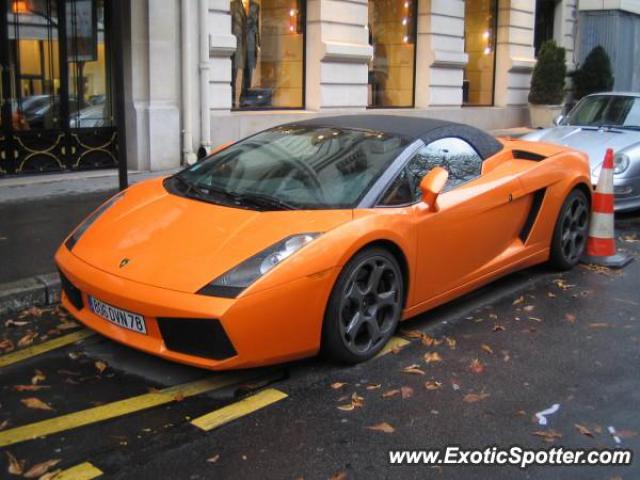 Lamborghini Gallardo spotted in Paris, France