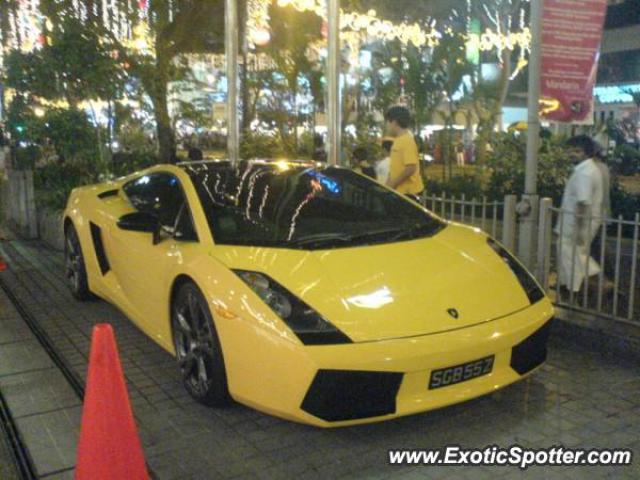 Lamborghini Gallardo spotted in IOrchard RD, Singapore
