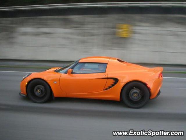 Lotus Elise spotted in Seattle, Washington