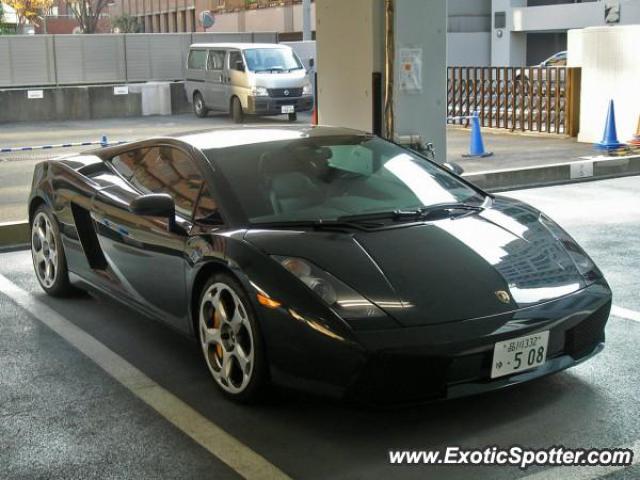 Lamborghini Gallardo spotted in Tokyo, Japan
