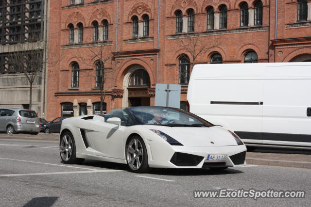 Lamborghini Gallardo spotted in København, Denmark