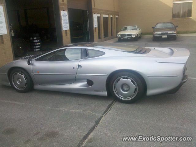 Jaguar XJ220 spotted in Baltimore, Maryland