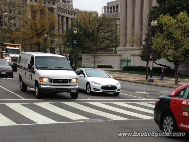 Tesla Model S spotted in Washington DC, Virginia