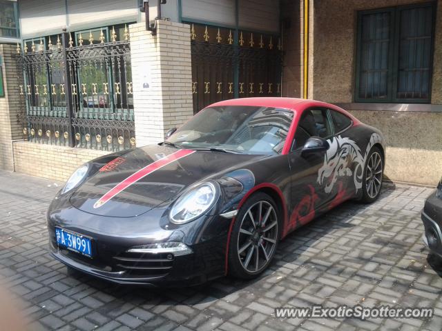 Porsche 911 spotted in Shanghai, China