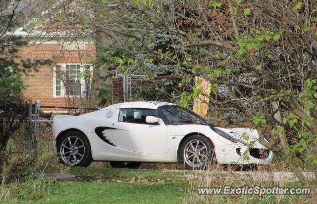 Lotus Elise spotted in New Albany, Ohio