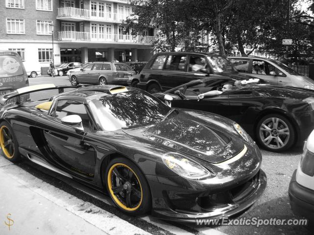 Porsche Carrera GT spotted in London, United Kingdom
