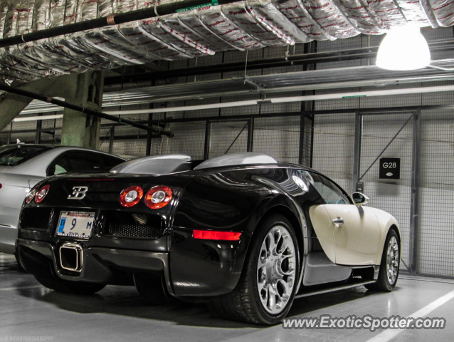 Bugatti Veyron spotted in Boston, Massachusetts