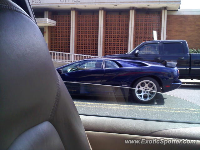 Lamborghini Diablo spotted in Red Bank, New Jersey