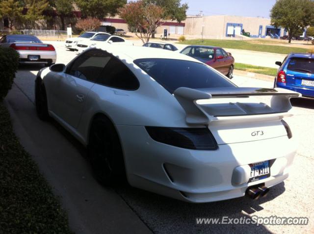 Porsche 911 GT3 spotted in Dallas, Texas