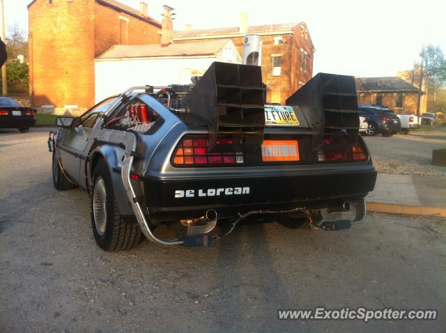 DeLorean DMC-12 spotted in Cincinnati, Ohio