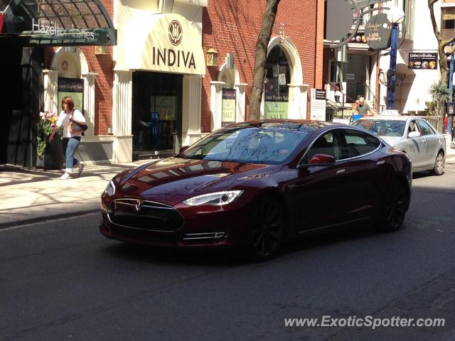 Tesla Model S spotted in Toronto, Canada