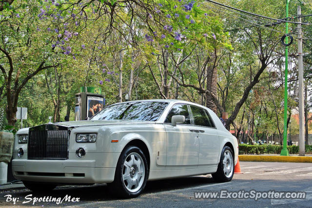 Rolls Royce Phantom spotted in Mexico City, Mexico