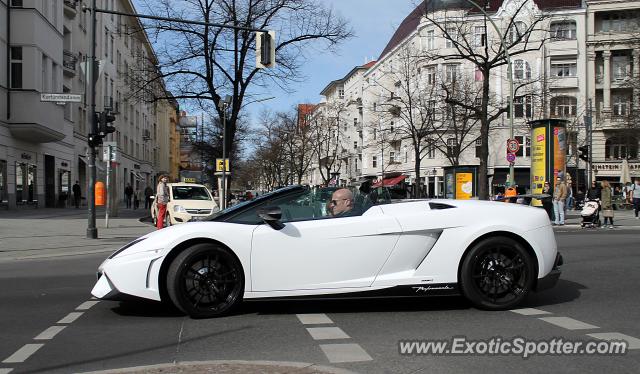 Lamborghini Gallardo spotted in Berlin, Germany