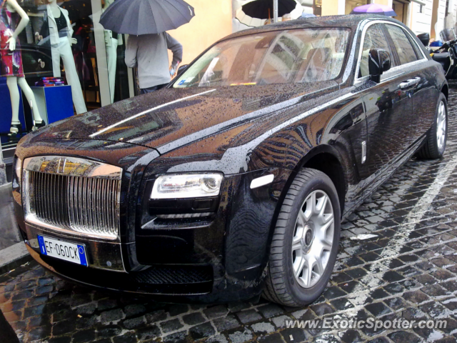 Rolls Royce Ghost spotted in Rome, Italy
