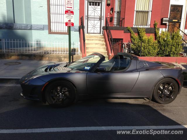 Tesla Roadster spotted in Washington DC, Maryland