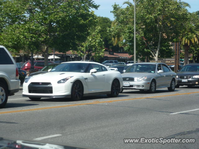 Nissan GT-R spotted in Palo Alto, California
