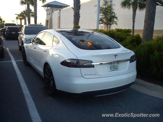 Tesla Model S spotted in Panama City, Florida