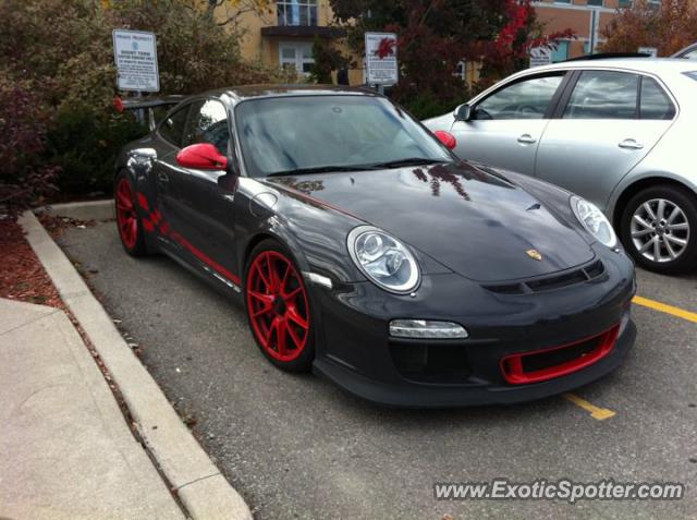 Porsche 911 GT3 spotted in Toronto, Canada