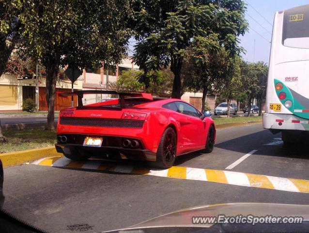 Lamborghini Gallardo spotted in Lima, Peru