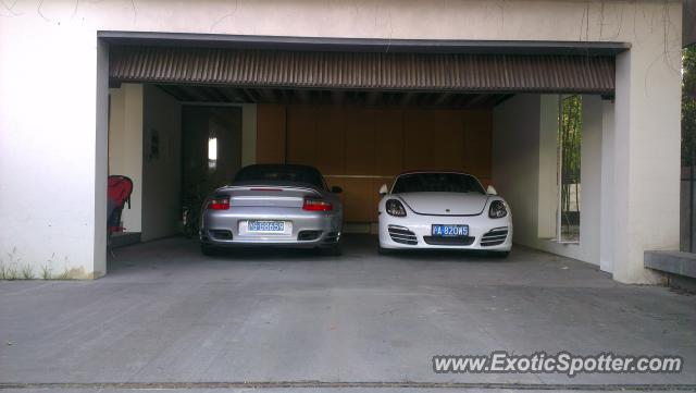 Porsche 911 Turbo spotted in Shanghai, China