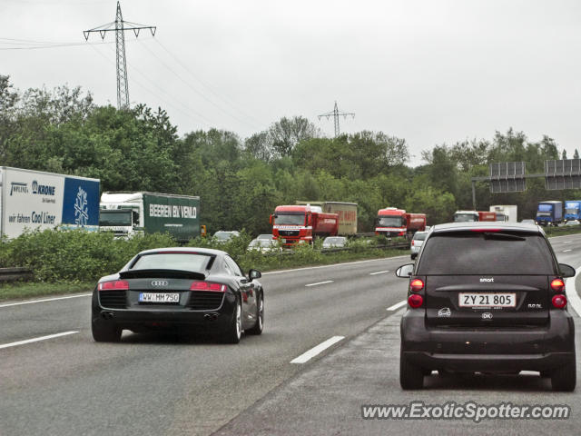 Audi R8 spotted in Autobahn, Germany