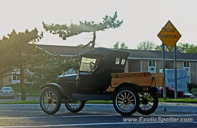 Other Vintage spotted in Long Branch, New Jersey