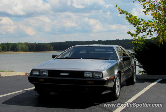 DeLorean DMC-12 spotted in Westerville, Ohio