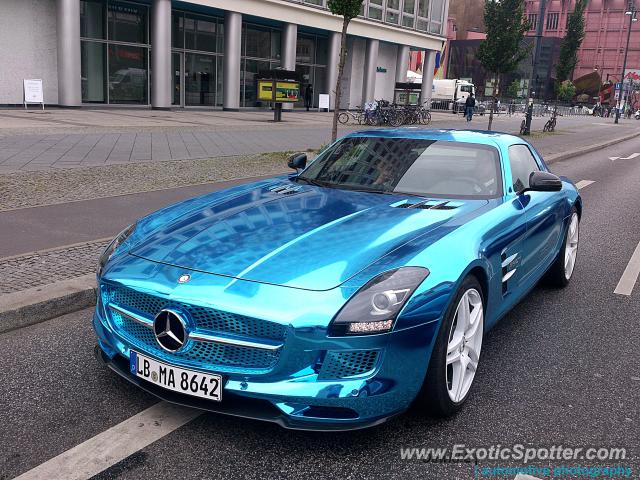 Mercedes SLS AMG spotted in Berlin, Germany