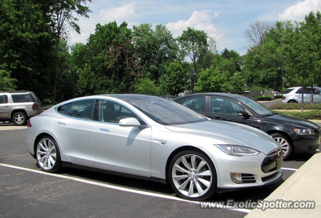 Tesla Model S spotted in New Albany, Ohio