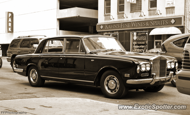 Rolls Royce Silver Shadow spotted in Indianapolis, Indiana