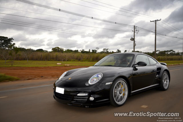 Porsche 911 Turbo spotted in Brasilia, Brazil