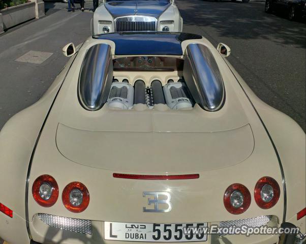 Bugatti Veyron spotted in London, United Kingdom