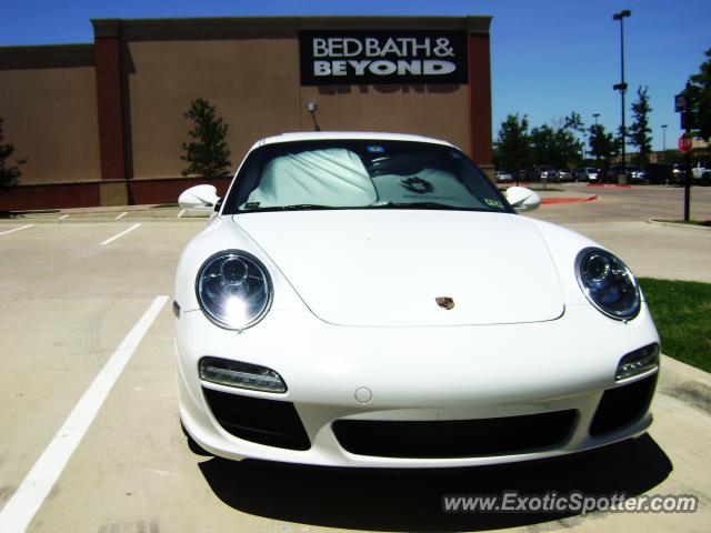 Porsche 911 spotted in Arlington, Texas