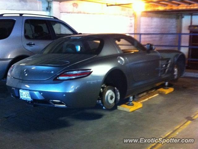 Mercedes SLS AMG spotted in Washington DC, Virginia