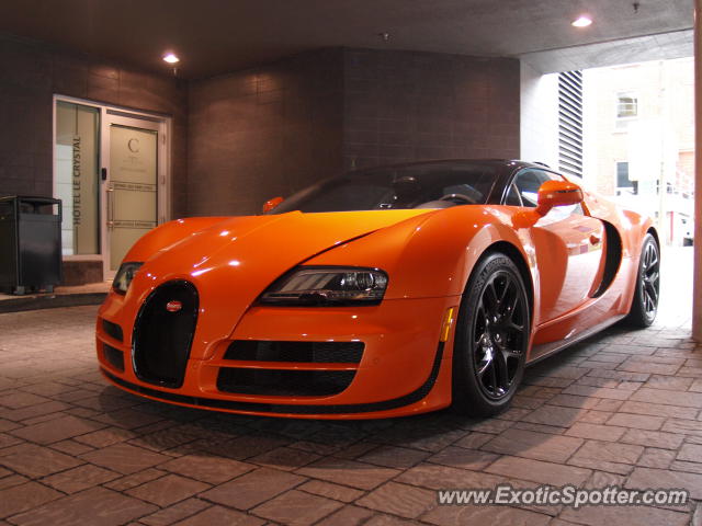 Bugatti Veyron spotted in Montreal, Canada