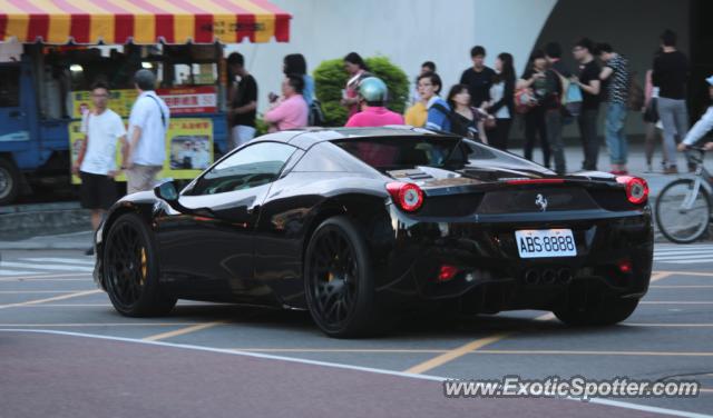 Ferrari 458 Italia spotted in Taichung, Taiwan